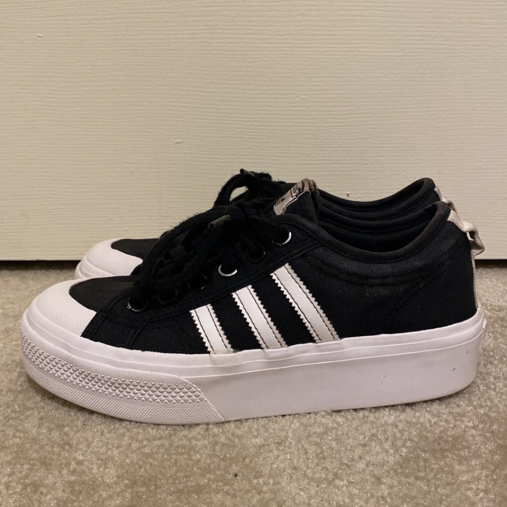 Adidas nizza platform sneakers
